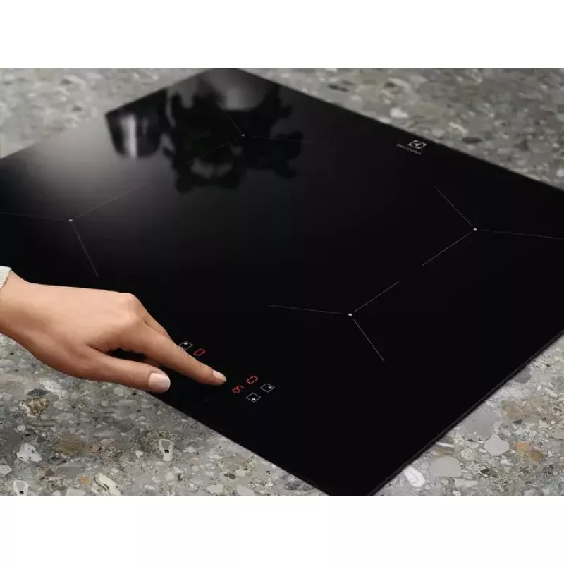 Electrolux LIL61424C Melna iebūvējama 60 cm zonas indukcijas plīts virsma 4 zonām
