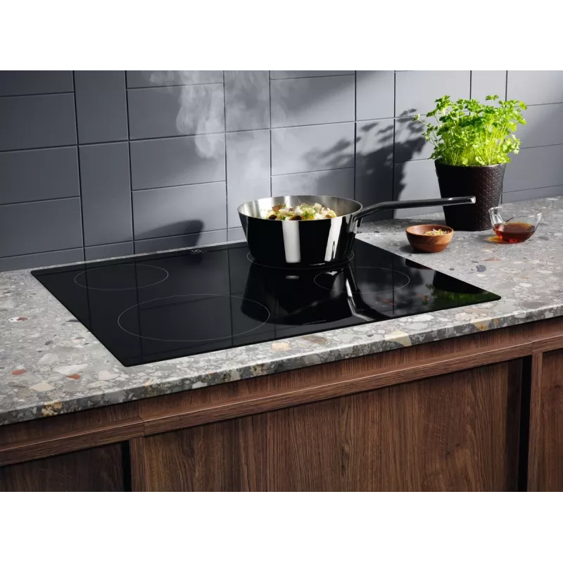 Electrolux Serie 300 LIB60424CB Melns Iebūvējams 60 cm Zonu indukcijas plīts 4 zonām