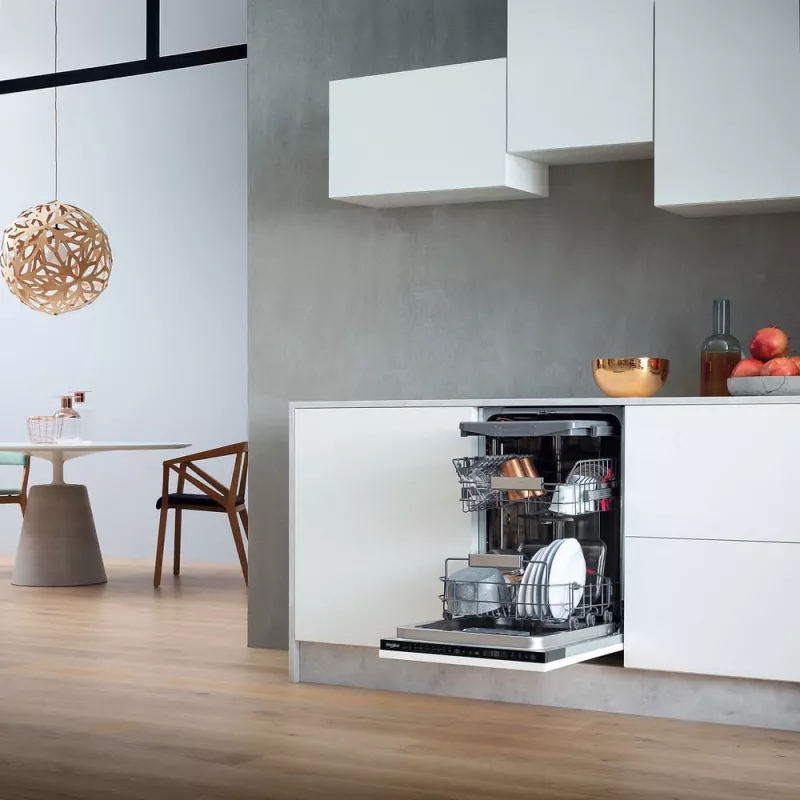 Whirlpool WSIP 4O33 PFE pilnībā iebūvējama trauku mazgājamā mašīna 10 komplektiem