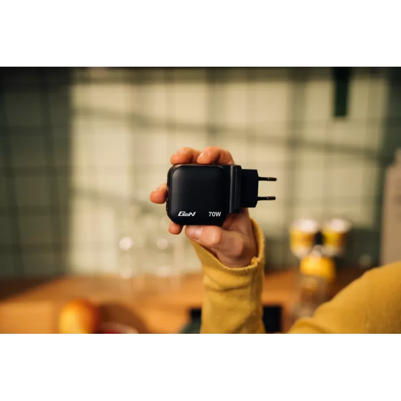 Verbatim Mini GaN Lādētājs 70W 3 Porti US spraudnis ar EU un UK adapteriem