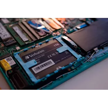 Verbatim Vi550 S3 1TB 2.5 collu SATA III SSD disks