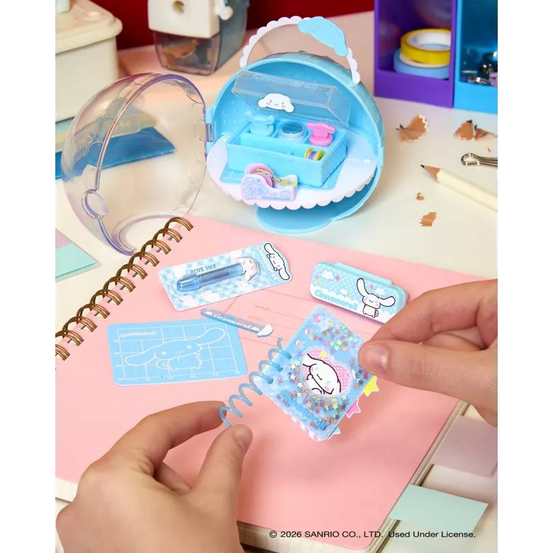 Miniverse Make It Mini Hello Kitty un Draugi 3. sērija, 8 gadi, Hello Kitty, Daudzkrāsains, Plastmasa, Sveķi