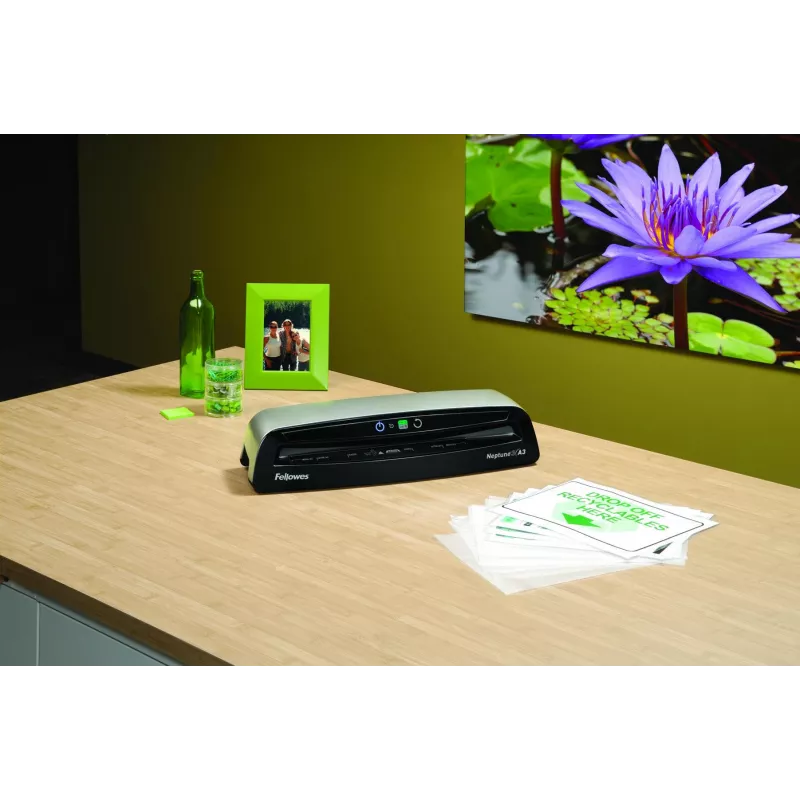 Fellowes Neptune 3 laminators 600 mm/min