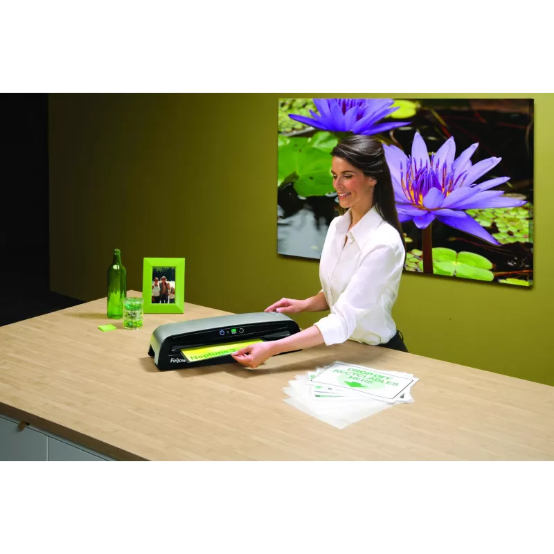 Fellowes Neptune 3 laminators 600 mm/min