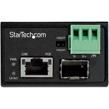 StarTech.com PoE+ rūpnieciskais šķiedras–Ethernet mediju pārveidotājs 30W – SFP uz RJ45 – vienmodas/daudzmodu šķiedra uz vara Gigabit Ethernet – mini/kompakts izmērs – IP30 / -40 līdz +75°C