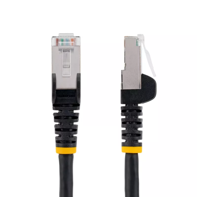 StarTech.com 7,5m CAT6a Ethernet kabelis - Melns - LSZH - 10GbE 500MHz 100W PoE++ - Aizsargāti RJ-45 savienotāji ar pretraušanas aizsardzību un sprieguma samazinātājiem - S/FTP tīkla vads