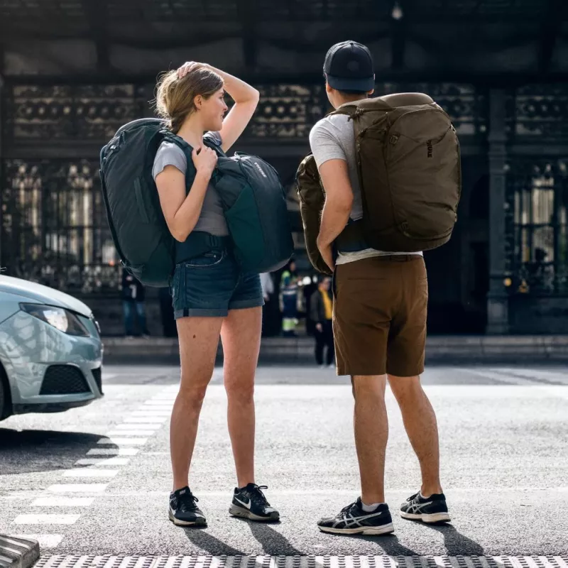 Thule TLPM260 Deep Khaki ceļojumu mugursoma, poliesters