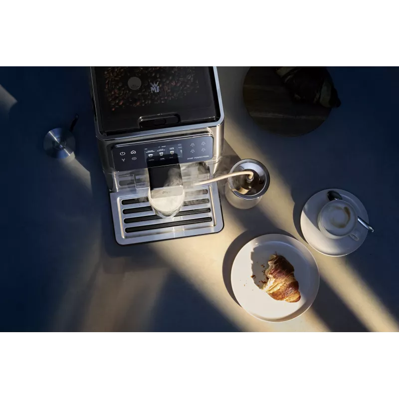 WMF Perfection CP812D pilnībā automātiska espresso automāts 3 L