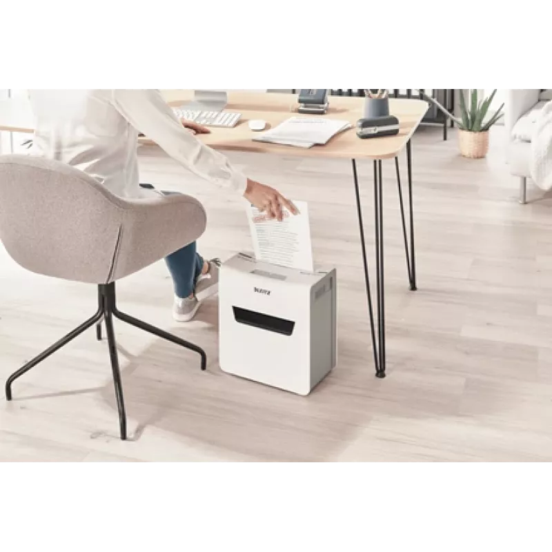 Leitz IQ Protect Premium Papīra smalcinātājs 3M P5, mikro-griezums, 2 x 15 mm, 10 L, 125 loksnes, 55 dB, pieskāriens