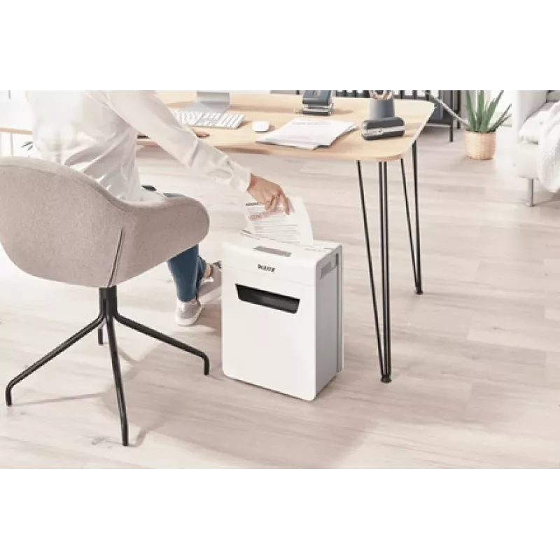 Papīra smalcinātājs Leitz IQ Protect Premium 4M P5, mikrošķiedru griešana, 2x15 mm, 14 L, 150 loksnes, 55 dB, skārienjutīgs