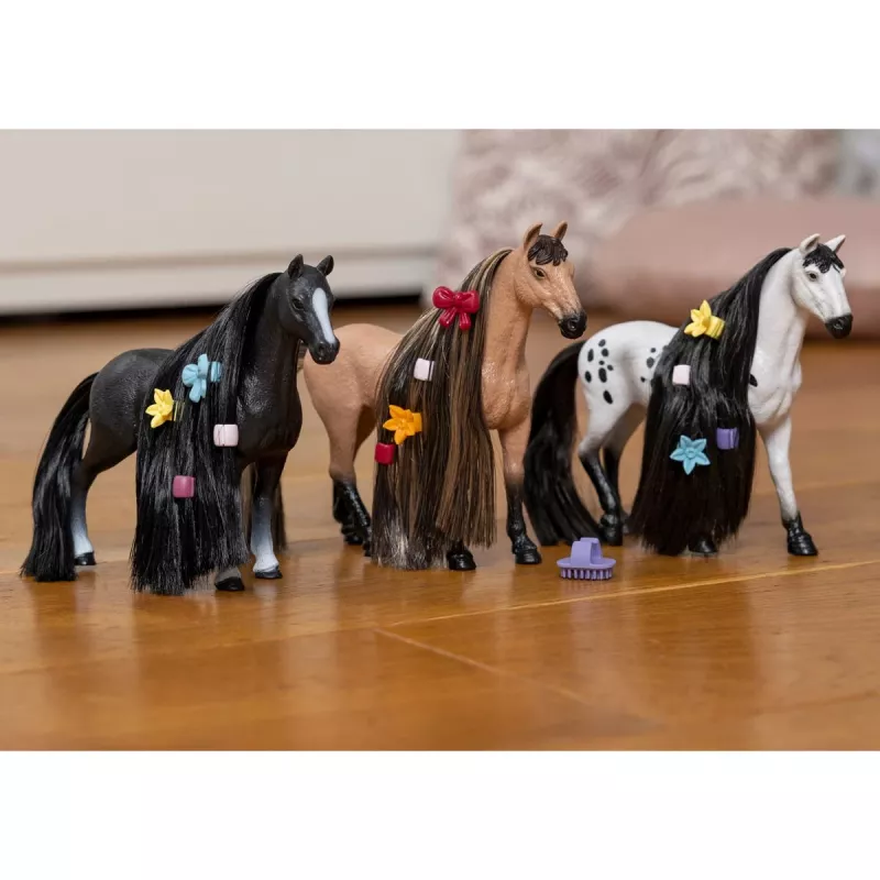 Schleich Horse Club Sofia’s Beauties Quarter Horse Mare Black - Melna kvartārzirga figūriņa ar ķemmējamām krēpēm un asti