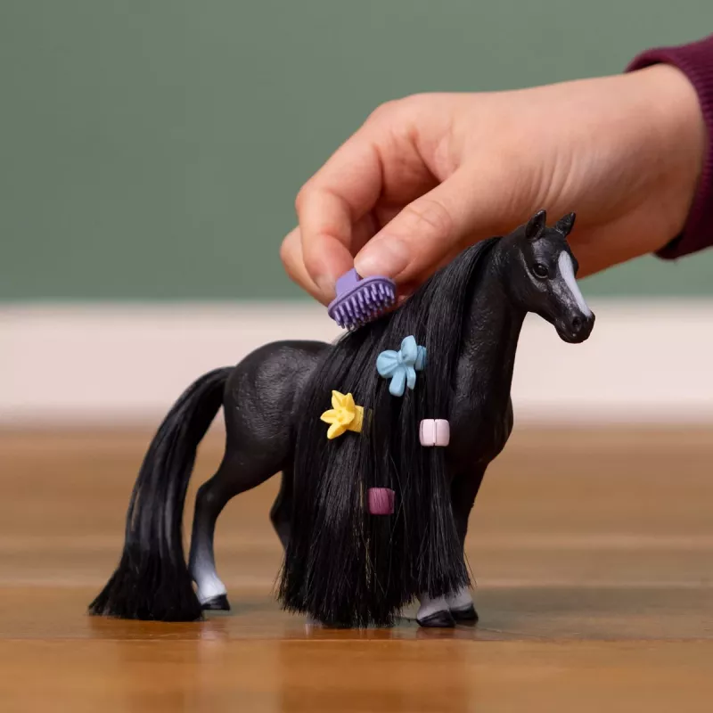 Schleich Horse Club Sofia’s Beauties Quarter Horse Mare Black - Melna kvartārzirga figūriņa ar ķemmējamām krēpēm un asti