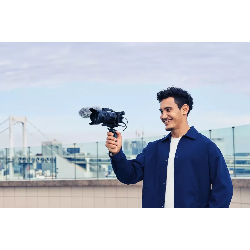 Sony α 6400 + SEL18135 bezspoguļa kamera 24,2 MP CMOS 6000 x 4000 pikseļi Melna