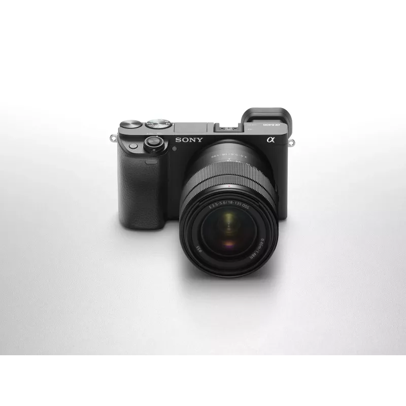 Sony α 6400 + SEL18135 bezspoguļa kamera 24,2 MP CMOS 6000 x 4000 pikseļi Melna
