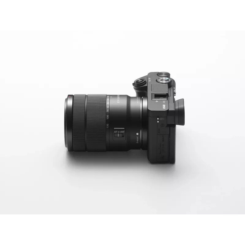 Sony α 6400 + SEL18135 bezspoguļa kamera 24,2 MP CMOS 6000 x 4000 pikseļi Melna