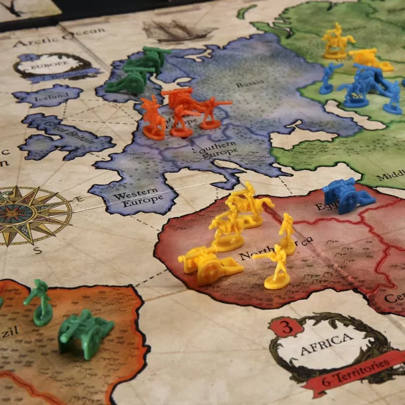 Galda spēle Hasbro Gaming Risk War (Ieteicamais vecums 10+)