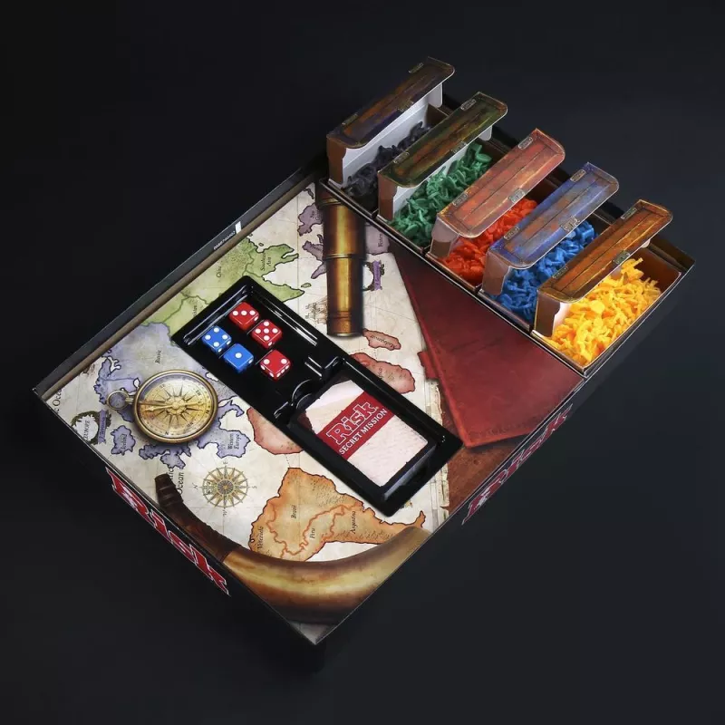 Galda spēle Hasbro Gaming Risk War (Ieteicamais vecums 10+)