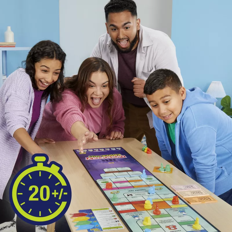 Monopoly Knockout Ģimenes ballīšu spēle, ātri spēlējama galda spēle no 8 gadiem, 2-8 spēlētājiem, 20 minūtes