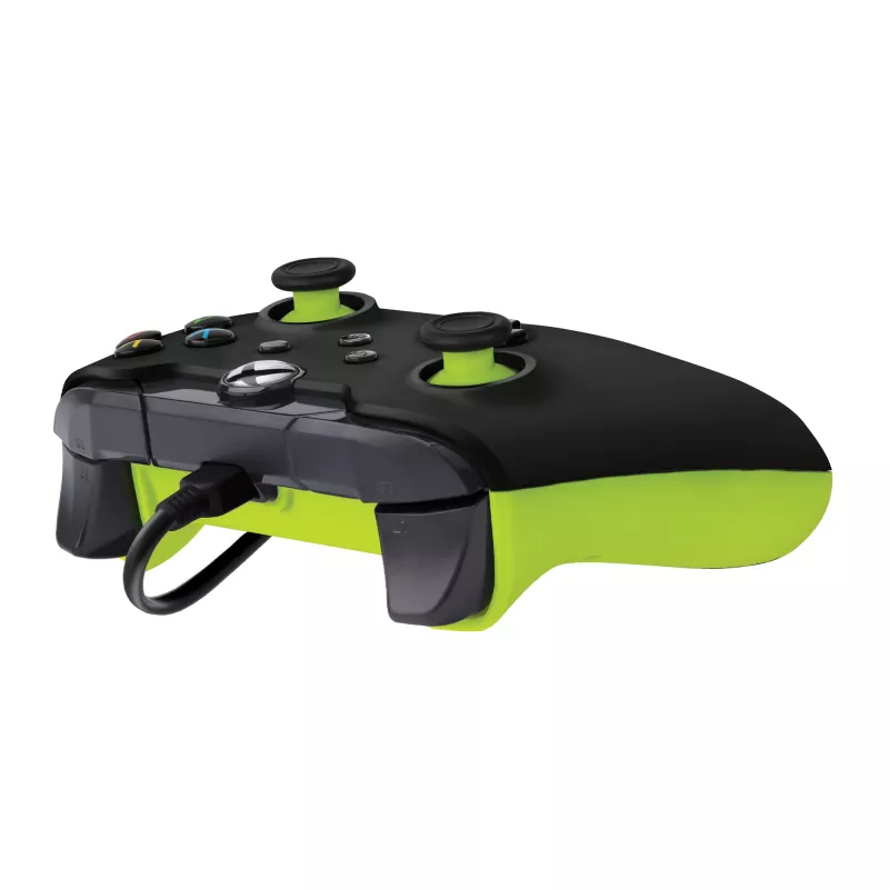 Vadu PDP Fuse Carbon spēļu kontrolieris Electric Black Xbox Series X|S, Xbox One un Windows — USB-C, 2.43 m kabelis, D-pad, Menu/Share/View pogas