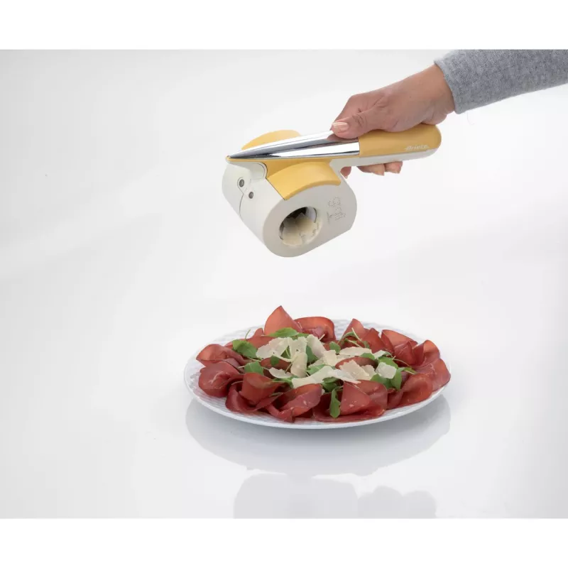 Ariete 457 Gratì Waterproof - Ūdensnecaurlaidīga elektriskā rīve - Bezvadu - Mazgājama zem tekoša ūdens - 2 nerūsējošā tērauda veltņi - Balta un dzeltena