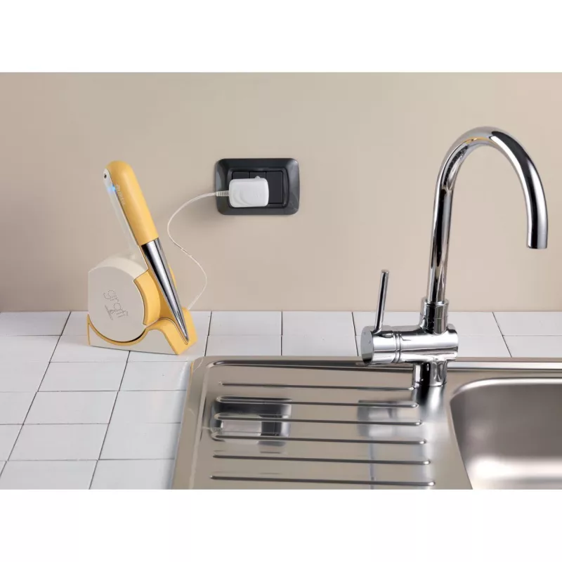 Ariete 457 Gratì Waterproof - Ūdensnecaurlaidīga elektriskā rīve - Bezvadu - Mazgājama zem tekoša ūdens - 2 nerūsējošā tērauda veltņi - Balta un dzeltena