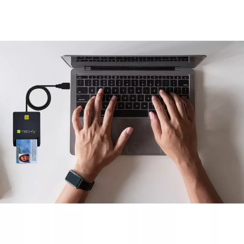 Techly Compact Smart Card lasītājs/rakstītājs USB-C™ balts, USB 2.0, 1.5 m, melns, 102 g