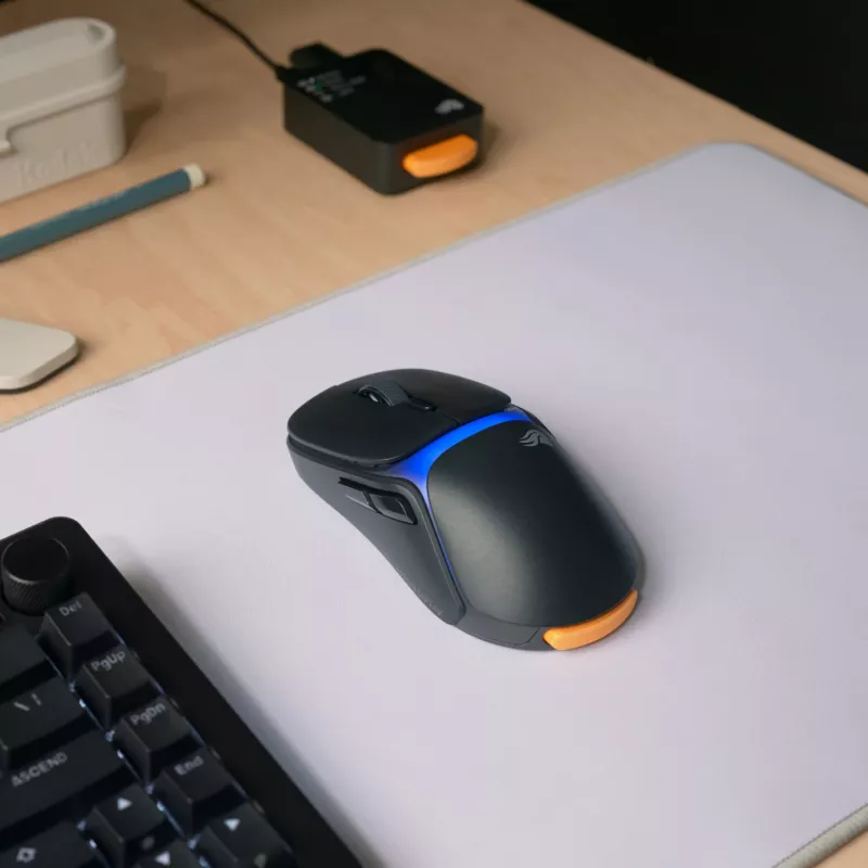Glorious Gaming Model O3 Wireless Gaming Mouse - Melns, bezvadu, InfinitePlay maiņas bateriju sistēma, 8k polling, 130M optiskie slēdži, 66g, 30K DPI optiskais sensors, RGB