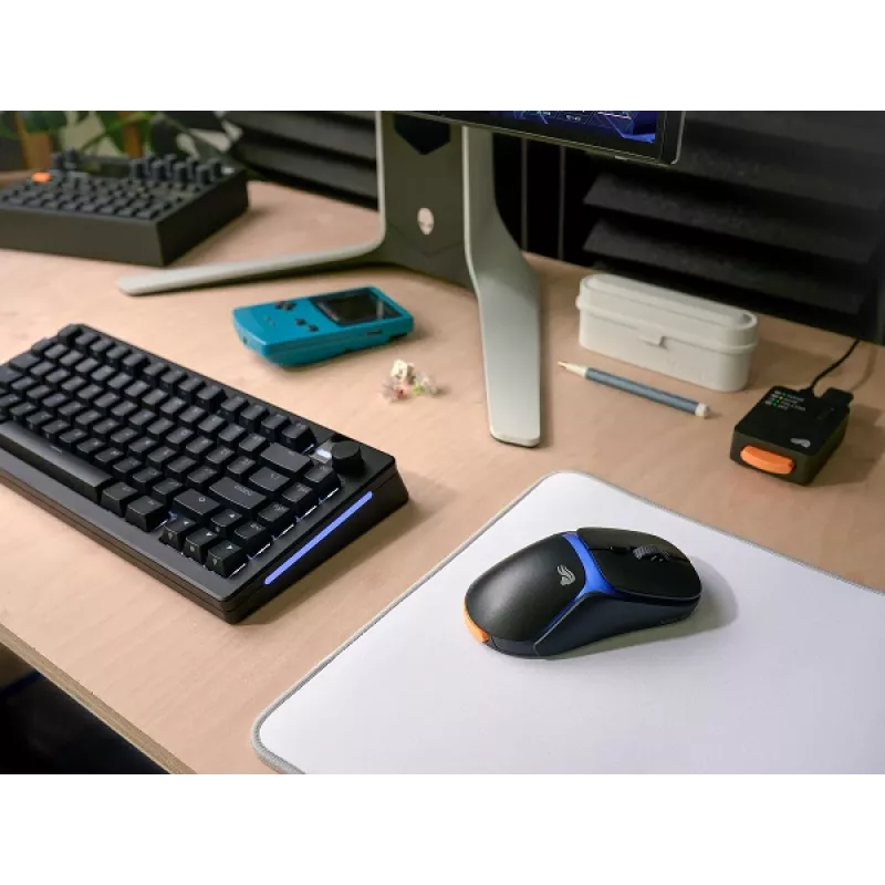 Glorious Gaming Model O3 Wireless Gaming Mouse - Melns, bezvadu, InfinitePlay maiņas bateriju sistēma, 8k polling, 130M optiskie slēdži, 66g, 30K DPI optiskais sensors, RGB