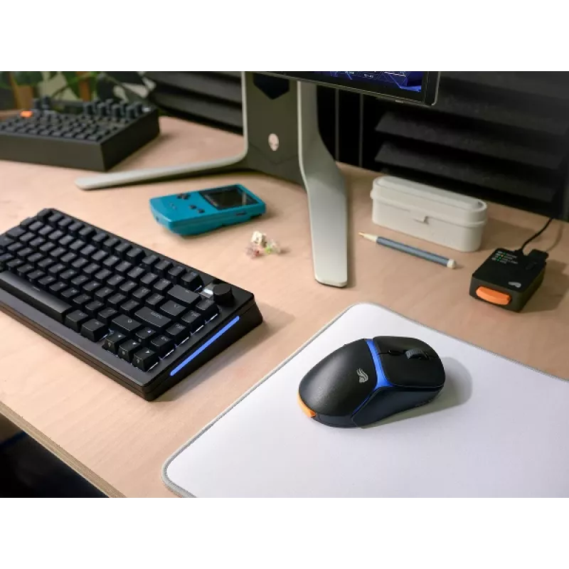 Glorious Gaming Model D3 Wireless Gaming Mouse - InfinitePlay Maināmo Akumulatoru Sistēma, 8k Polling, 130M Klikšķu Optiskie Slēdži, Īpaši Viegls 69g, 30K DPI Optiskais Sensors, RGB - Melns