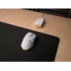 Glorious Gaming Model D3 Wireless Gaming Pele - InfinitePlay Maināmo Akumulatoru Sistēma, 8k Polling, 130M Klikšķu Optiskie Slēdži, Īpaši Viegls 69g, 30K DPI Optiskais Sensors, RGB - Balta