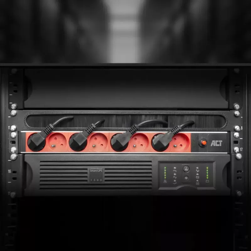 ACT PD3155 pagarinātājs — 3 m, 9 kontaktligzdas, 250 V, 16 A, 4000 W, Melns/Sarkans