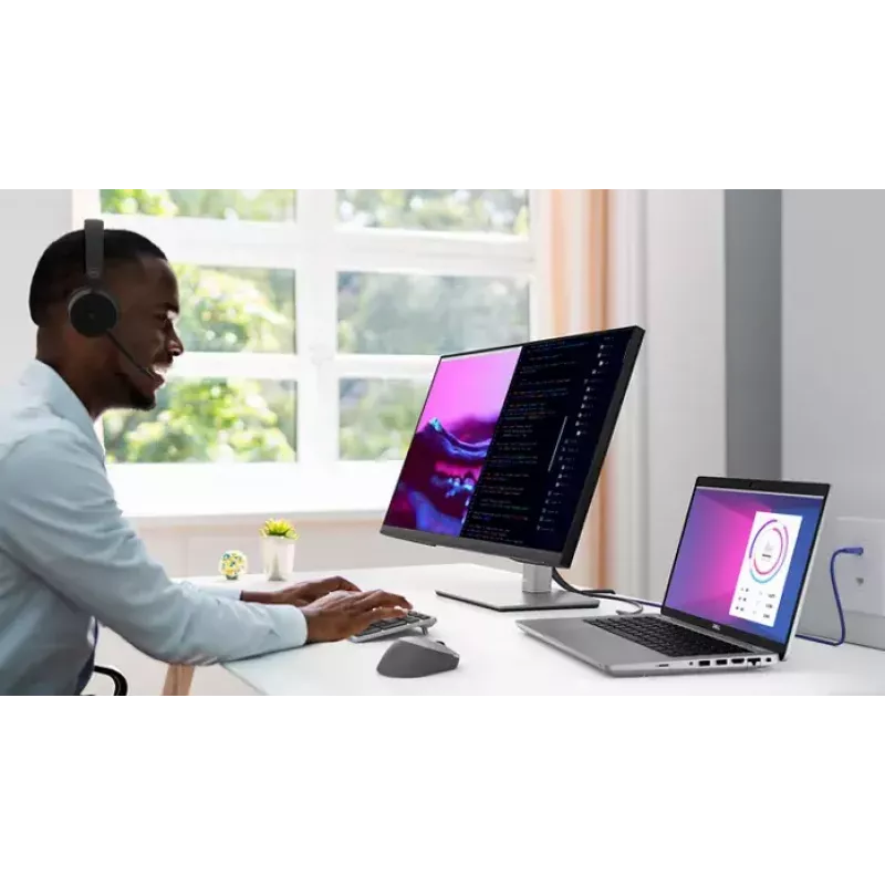 Dell P2723DE 27 inch LCD Quad HD 2560x1440 monitors