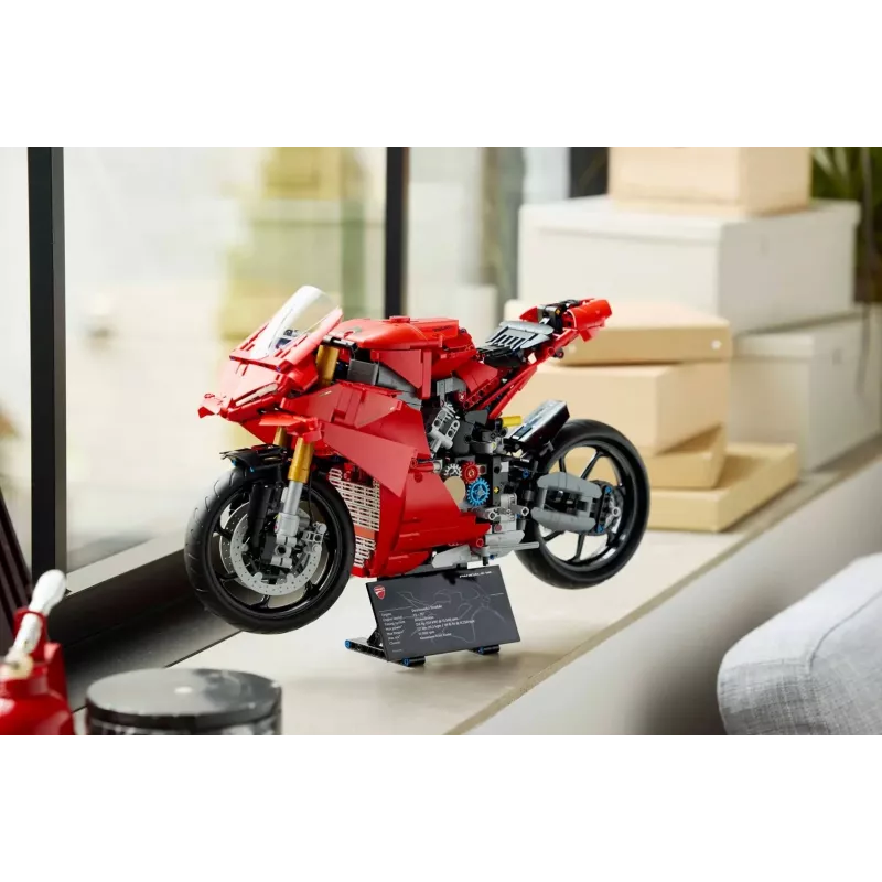 LEGO TECHNIC 42202 Ducati Panigale V4 S Motocikls