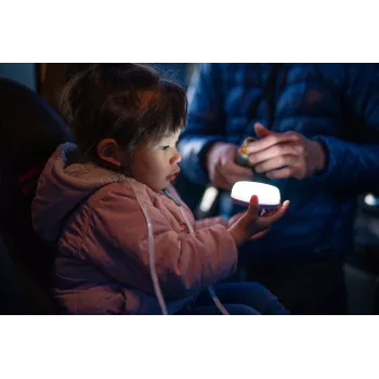 Bateriju darbināma kempinga laterna Ledlenser Kidcamp6 — LED RGB, 60 lm, AAA, ABS korpuss, 95 g