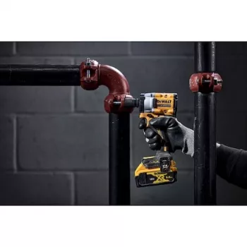 DeWALT DCF922P2T-QW triecienuzgriežņu atslēga 1/2 inch 2500 RPM 610 N·m Melna, Dzeltena 415 W 18 V