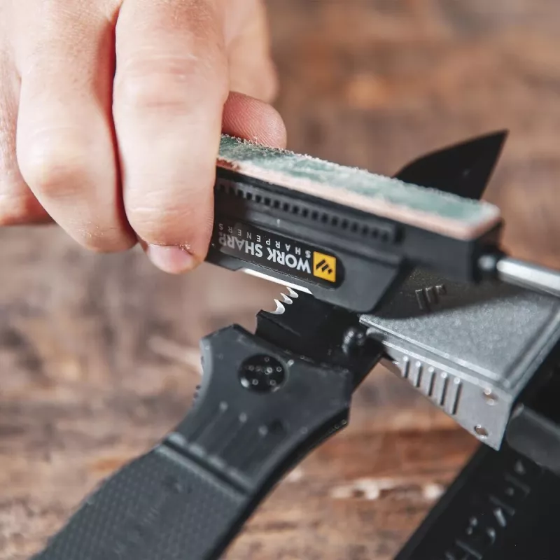 Pull-through nažu asinātājs Work Sharp Precision Adjust Elite 09DX066 — regulējams leņķis, dimanta akmeņi, ādas apdare, neilona korpuss
