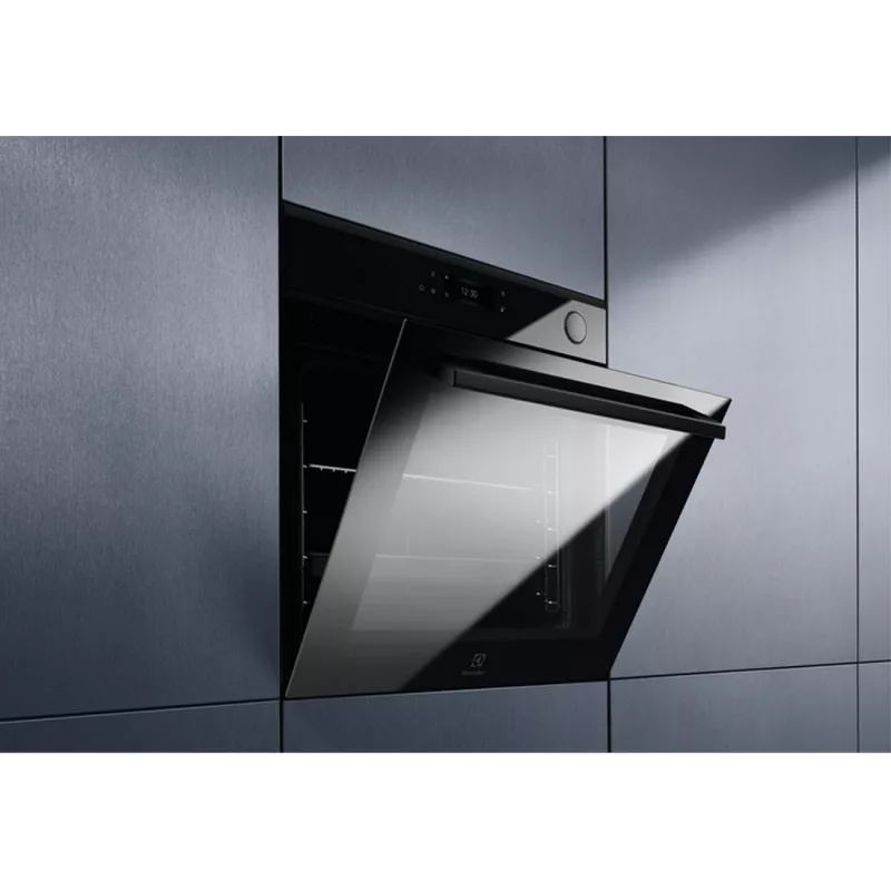 Iebūvējamā cepeškrāsns Electrolux EOC8P39H, pirolītiskā tīrīšana, matēti melna, energoklase A+