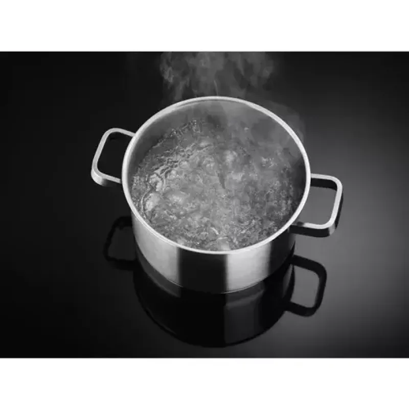 Iebūvējamā indukcijas plīts virsma Electrolux EIT61443B, 4 zonas, skārienvadība