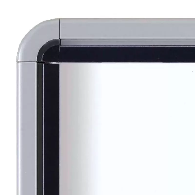 Nobo Premium Plus āra magnētiskais slēdzamais paziņojumu dēlis 8xA4