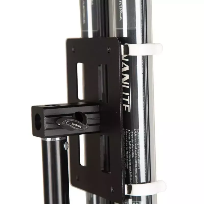 Montāžas komplekts Nanlite Pavotube Double Bank 2 T12 LED caurulei Melns
