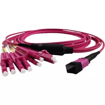 GRAFENTHAL GTOM4MPOU4LCU00500 InfiniBand optiskās šķiedras kabelis 5m MPO 4x LC OFC