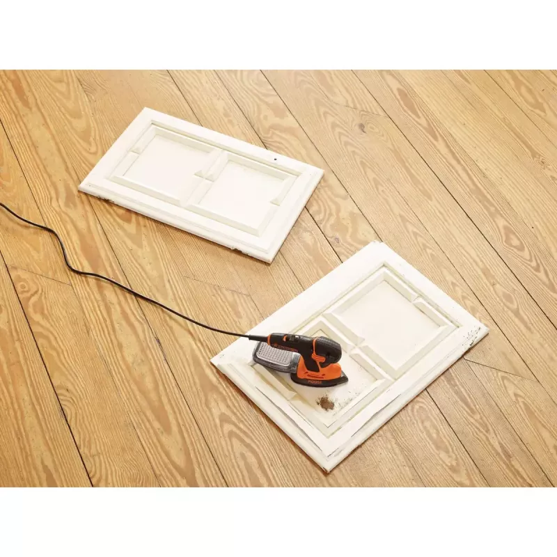 Portatīvā slīpmašīna Black & Decker KA2000-QS