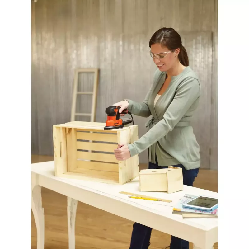 Portatīvā slīpmašīna Black & Decker KA2000-QS