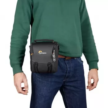 Jostas soma Lowepro Adventura SH 120 III Melna ar plecu siksnu
