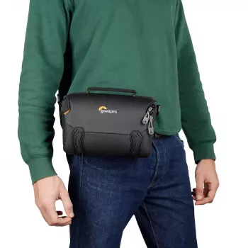 Sling soma Lowepro Adventura SH 140 III Melna ar plecu siksnu