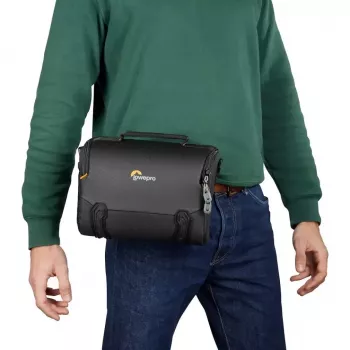 Beltpack maciņš Lowepro Adventura SH 160 III Melns ar plecu siksnu