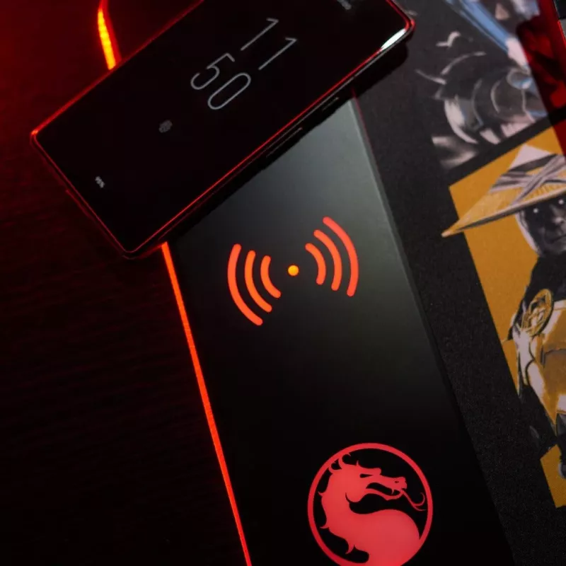 Numskull Mouse Pad Mortal Kombat + bezvadu uzlāde 30x80cm