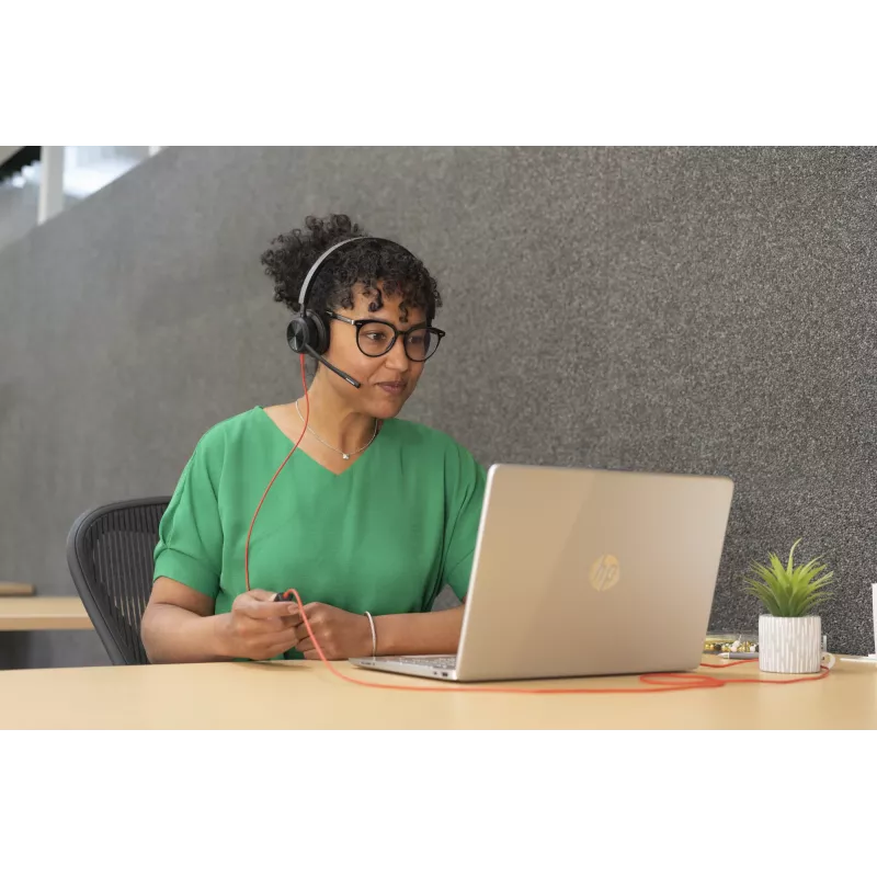 HP Poly Blackwire 8225 Stereo USB-C Austiņas + USB-C/A Adapteris