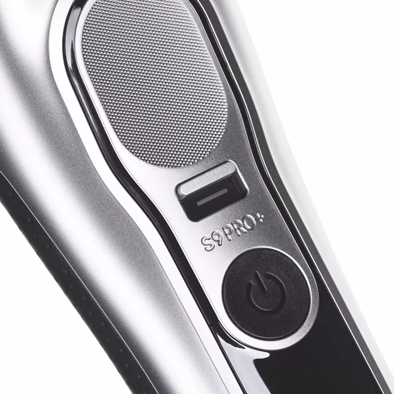 Braun Series 9 Pro+ 9667CC vīriešu skuveklis ar folijas sistēmu un trimmeri, sudraba krāsa