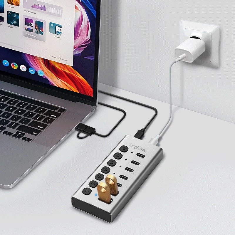 USB 3.2 Gen 1 7 portu USB-A/C centrmezgls ar ieslēgšanas/izslēgšanas slēdžiem